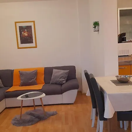 Apartment Vanja - Terrace & Bbq Vir